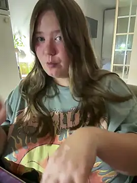 remirann  online show from 09.10.25