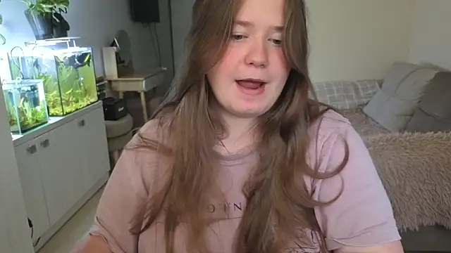 remirann  online show from 10.06.25