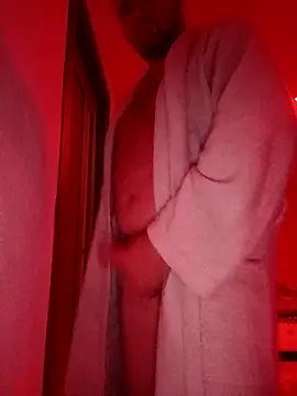 Adry1986 online show from 10.31.25