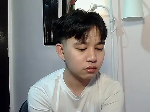 Snapshot of alfonsoasiancutie chatting on 12.14.25 alfonsoasiancutie online show from 12.14.25