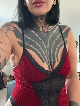 InkedBiitch online show from 05.13.26