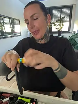 InkedBiitch online show from 07.10.26