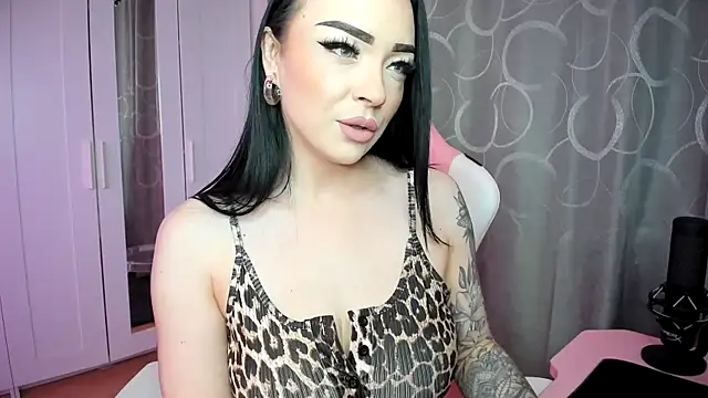 na dolli online show from 04.12.26