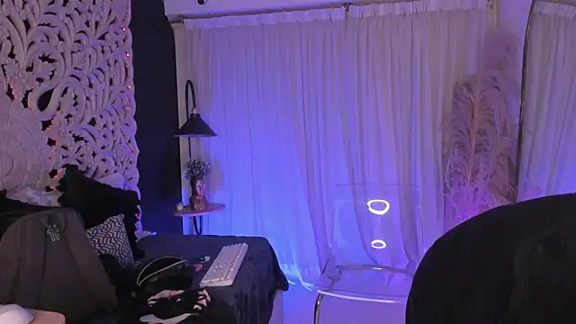 pamela doll3 online show from 11.23.25