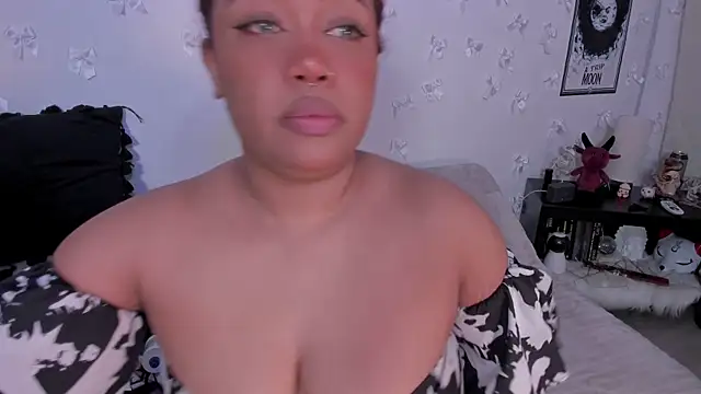 Snapshot of pamela_doll3 chatting on 05.12.26 pamela doll3 online show from 05.12.26