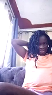 Snapshot of _cutemelania chatting on 02.02.25 cutemelania online show from 02.02.25