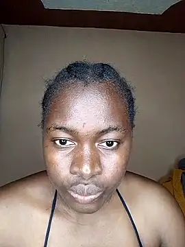 Snapshot of _cutemelania chatting on 11.23.25 cutemelania online show from 11.23.25