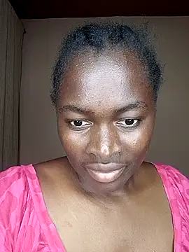 Snapshot of _cutemelania chatting on 11.30.25 cutemelania online show from 11.30.25