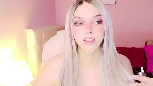 Snapshot of EvaEvangeline chatting on 06.18.26 EvaEvangeline online show from 06.18.26