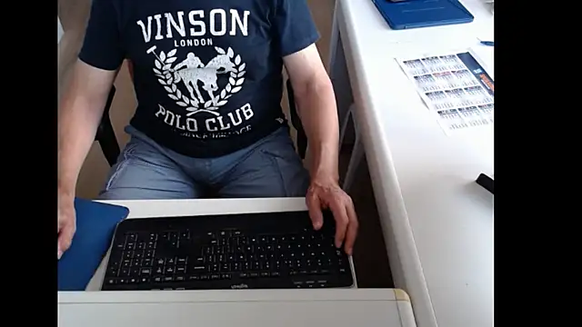 Snapshot of dutchpornking chatting on 06.21.26 dutchpornking online show from 06.21.26
