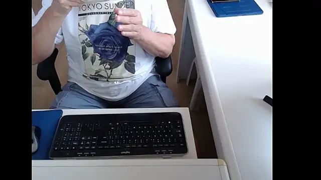 Snapshot of dutchpornking chatting on 06.26.26 dutchpornking online show from 06.26.26