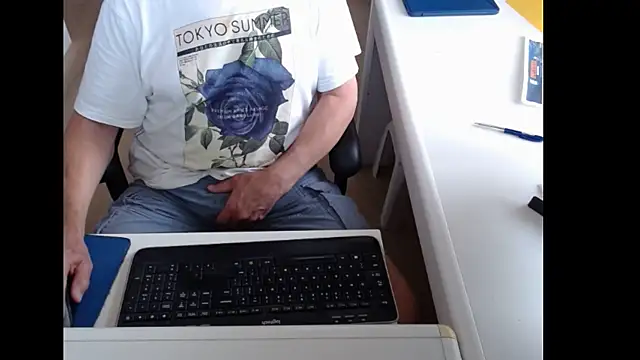 Snapshot of dutchpornking chatting on 06.27.26 dutchpornking online show from 06.27.26