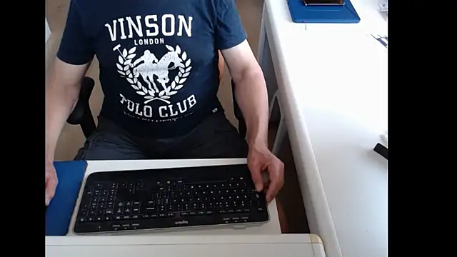 Snapshot of dutchpornking chatting on 06.28.26 dutchpornking online show from 06.28.26