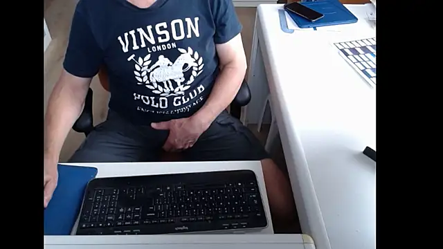 Snapshot of dutchpornking chatting on 06.29.26 dutchpornking online show from 06.29.26