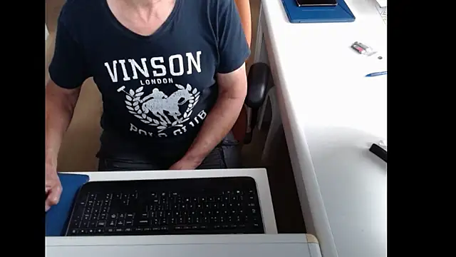 Snapshot of dutchpornking chatting on 07.18.26 dutchpornking online show from 07.18.26