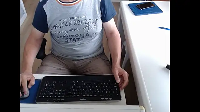 Snapshot of dutchpornking chatting on 07.25.26 dutchpornking online show from 07.25.26