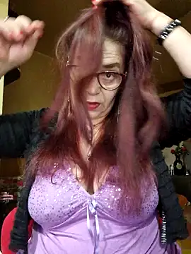 Snapshot of Chriss_Tinaa chatting on 04.26.26 Chriss Tinaa online show from 04.26.26