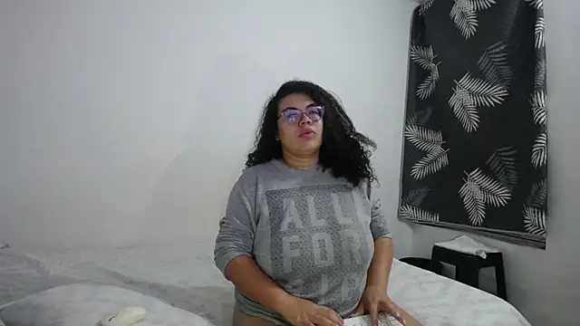 mabigomez00 online show from 04.30.26
