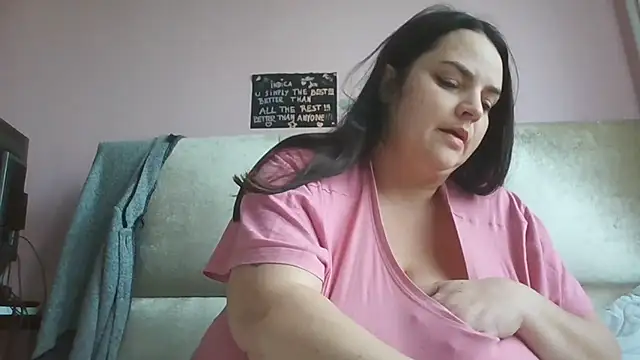 Snapshot of Lantti_Irres chatting on 11.14.25 Lantti Irres online show from 11.14.25