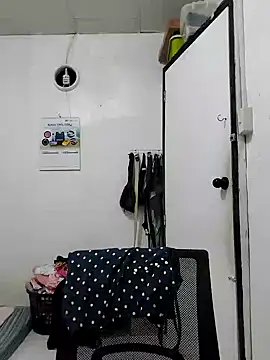 MissKitty31 online show from 01.22.25