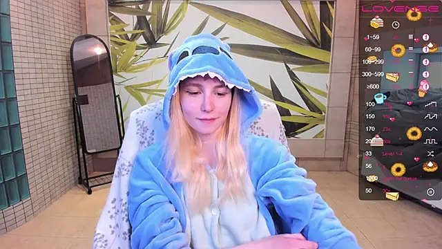 Snapshot of fleximona chatting on 02.22.26 fleximona online show from 02.22.26