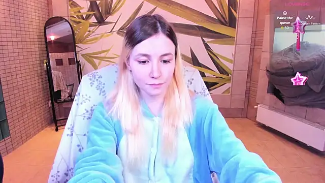 Snapshot of fleximona chatting on 03.22.26 fleximona online show from 03.22.26