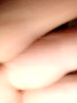 Annerae online show from 04.05.26