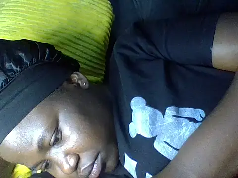 cute-marianna online show from 10.13.25