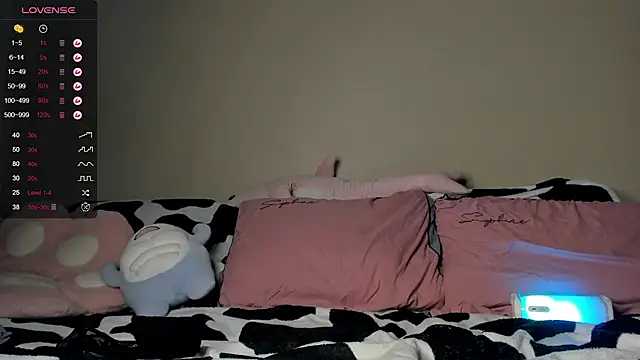 YaraAveiri online show from 01.31.25