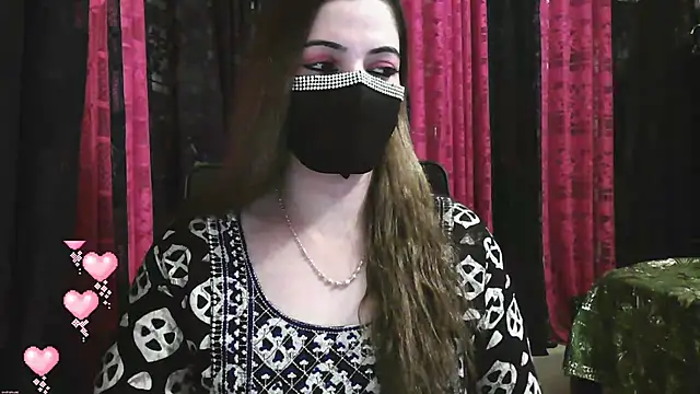 Snapshot of Cute_Sonii chatting on 01.05.25 Cute Sonii online show from 01.05.25