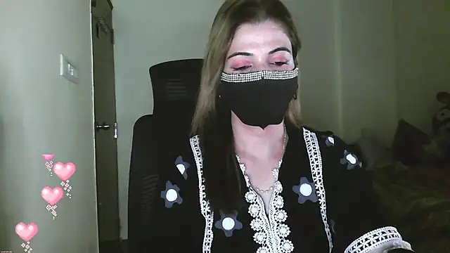 Snapshot of Cute_Sonii chatting on 05.13.26 Cute Sonii online show from 05.13.26