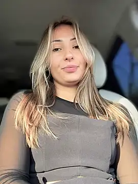 Snapshot of YOUR-KARINA chatting on 03.16.25 YOUR-KARINA online show from 03.16.25