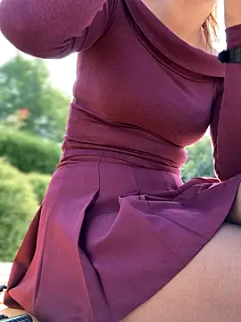 Snapshot of YOUR-KARINA chatting on 09.14.25 YOUR-KARINA online show from 09.14.25