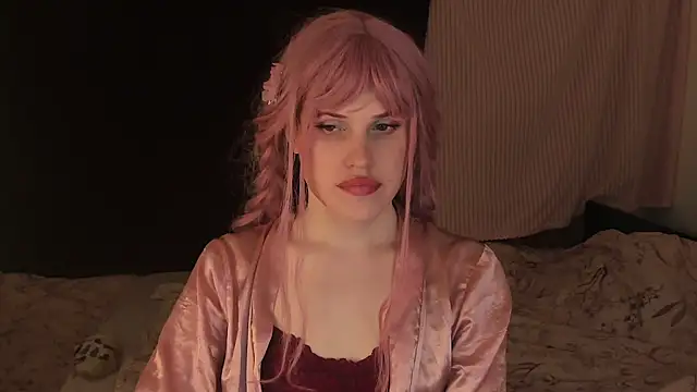 EffieMinki online show from 12.16.24