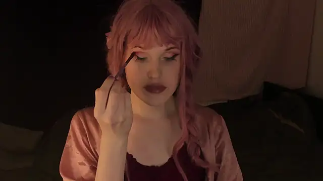 EffieMinki online show from 01.22.25