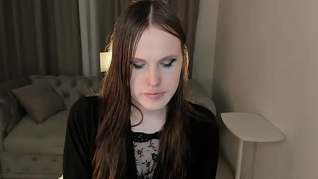 EffieMinki online show from 04.25.26