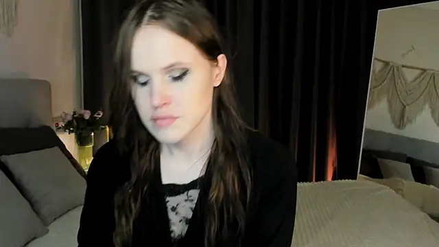 EffieMinki online show from 04.28.26