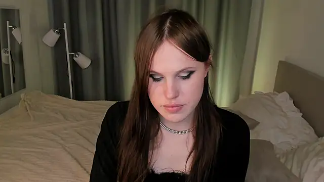 EffieMinki online show from 05.18.26