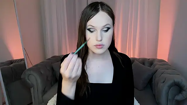 EffieMinki online show from 06.11.26