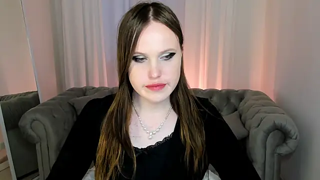 Snapshot of EffieMinki chatting on 07.05.26 EffieMinki online show from 07.05.26