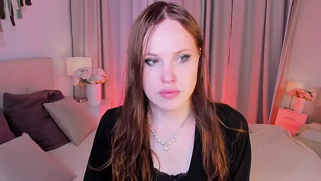 Snapshot of EffieMinki chatting on 07.06.26 EffieMinki online show from 07.06.26