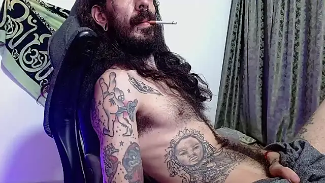Snapshot of harry_reems1 chatting on 06.15.26 harry reems1 online show from 06.15.26