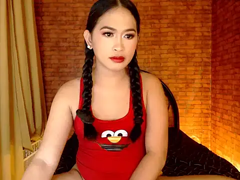 Snapshot of SandyMontero chatting on 07.19.26 SandyMontero online show from 07.19.26