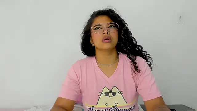 moana taylor online show from 03.20.25