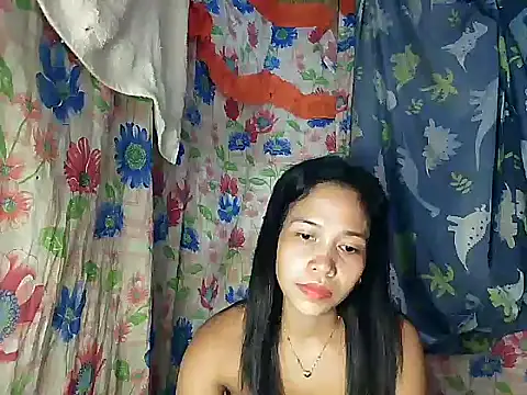 PinaySkinnyGirl online show from 12.16.25