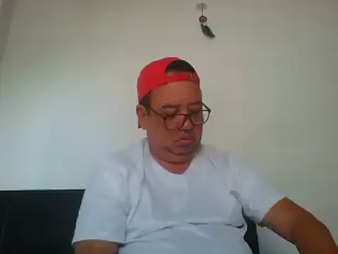 Snapshot of djtomxxx2777 chatting on 02.03.25 djtomxxx2777 online show from 02.03.25