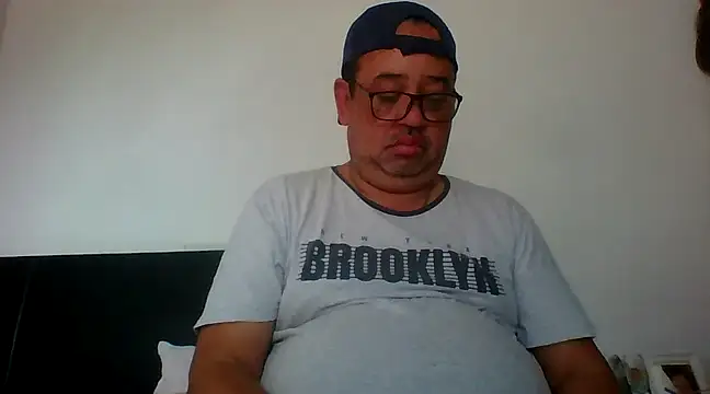 Snapshot of djtomxxx2777 chatting on 02.06.25 djtomxxx2777 online show from 02.06.25