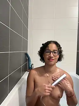 Lauyako online show from 02.07.25