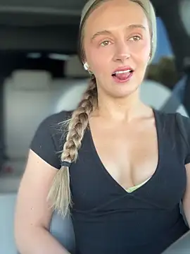 lunagirl13 online show from 10.03.25