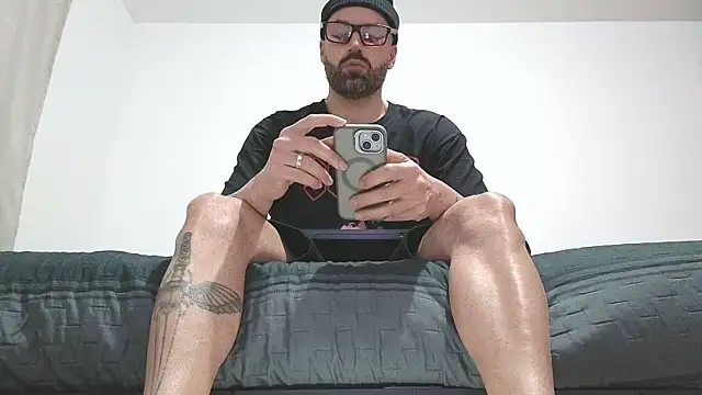MattxFeet online show from 04.14.26